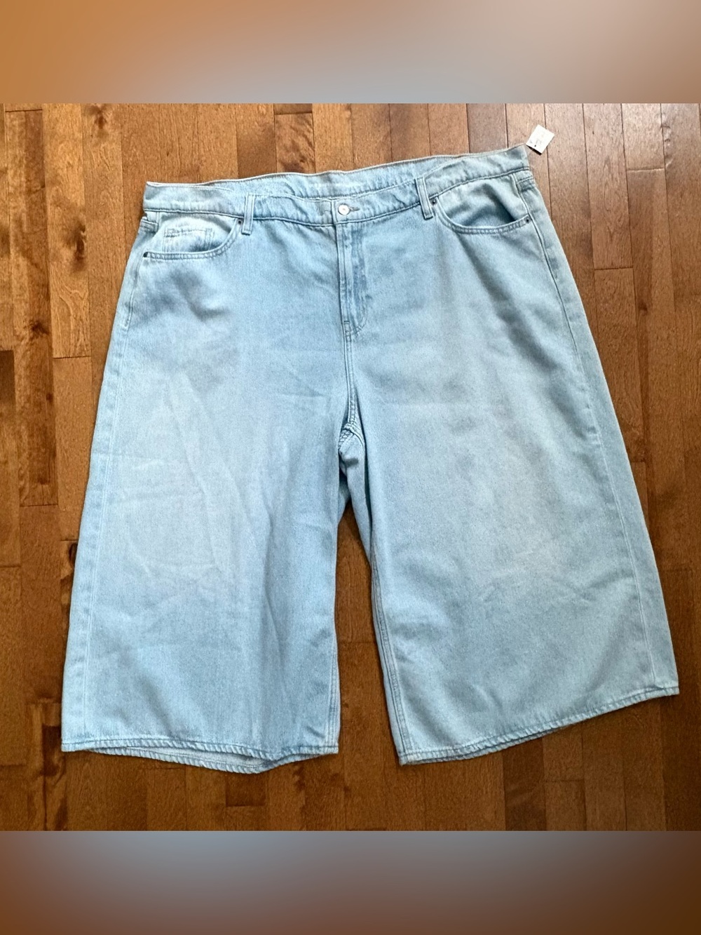 Title: Old Navy High-Rise Baggy Wide Leg Drapey Denim Shorts / Jorts Size 20